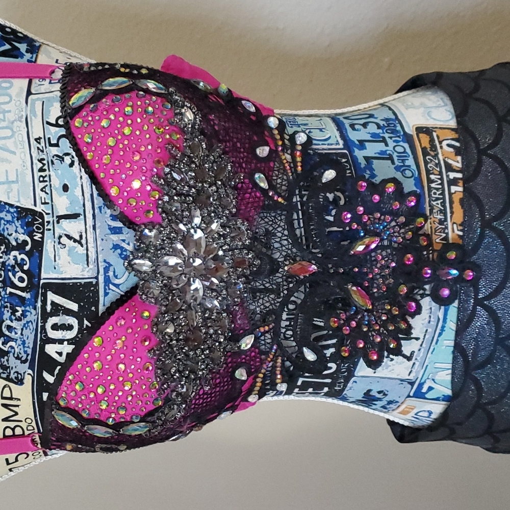 Rave bra